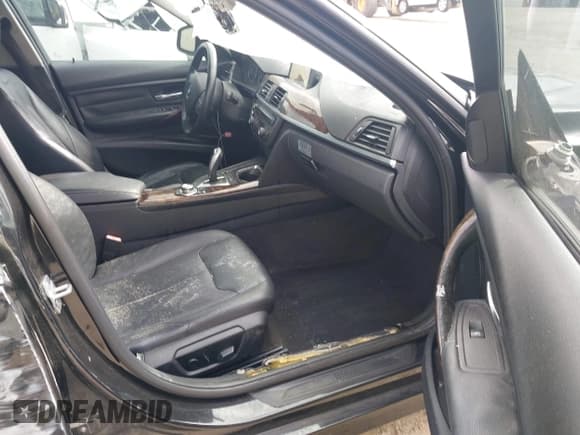 ✅ 2013 BMW 3 Series 328i • VIN: WBA3A5G50DNP26522 • Lot: 42756689. Listed on IAAI with 129,339 mi. Free auction sales archive from the USA and detailed vehicle history report at DreamBid. Image 5.