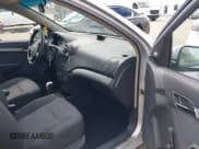 ✅ 2010 Chevrolet Aveo 1LT • VIN: KL1TD5DE2AB112915 • Lot: 43027992. Listed on IAAI with 122,569 mi. Free auction sales archive from the USA and detailed vehicle history report at DreamBid. Image 5.