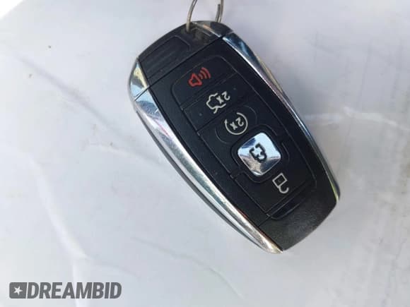 ✅ 2017 Lincoln MKZ Reserve • VIN: 3LN6L5FC1HR666551 • Lot: 43382389. Wystawiony na IAAI z przebiegiem 133 627 mil. Bezpłatny archiwum sprzedaży aukcyjnych z USA i szczegółowy raport historii pojazdu na DreamBid. Zdjęcie 11.