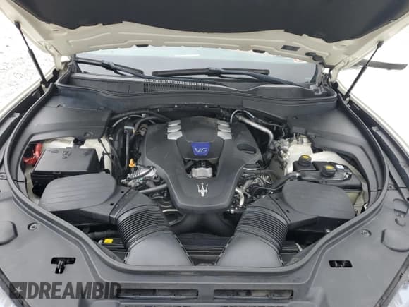 ✅ 2018 Maserati Levante S GranSport • VIN: ZN661YUS0JX272198 • Лот: 69862165. Опубликован ранее на Copart с пробегом Не указан. Бесплатный доступ к архиву аукционных продаж из США и подробный отчёт об истории автомобиля на DreamBid. Изображение 12.