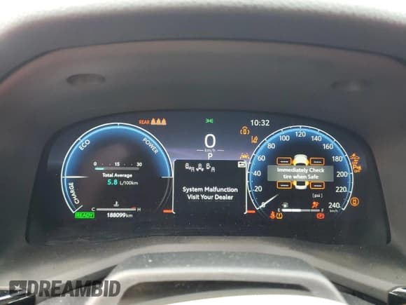 ✅ 2025 Toyota Camry LE • VIN: 4T1DBADK7SU502850 • Lot: 84231305. Listed on Copart with 188,099 mi. Free auction sales archive from the USA and detailed vehicle history report at DreamBid. Image 9.