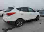 2015 Hyundai Tucson GLS z VIN KM8JT3AFXFU988563, wystawiony jako Copart lot #42260163 z przebiegiem Nie podano mil oraz . Historia ofert i sprzedaży dostępna na DreamBid. Obrazek 3.
