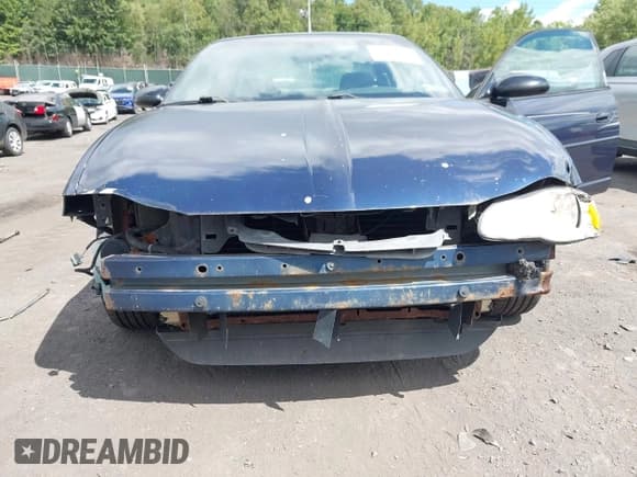 ✅ 2002 Chevrolet Monte Carlo LS • VIN: 2G1WW12E229348276 • Lot: 43072263. Listed on IAAI with 112,372 mi. Free auction sales archive from the USA and detailed vehicle history report at DreamBid. Image 6.