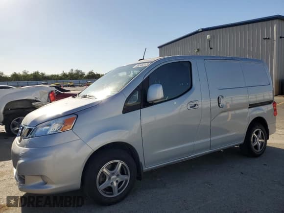 ✅ 2013 Nissan NV200 SV • VIN: 3N6CM0KN7DK697396 • Lot: 69545245. Listed on Copart with 88,110 mi. Free auction sales archive from the USA and detailed vehicle history report at DreamBid. Image 1.