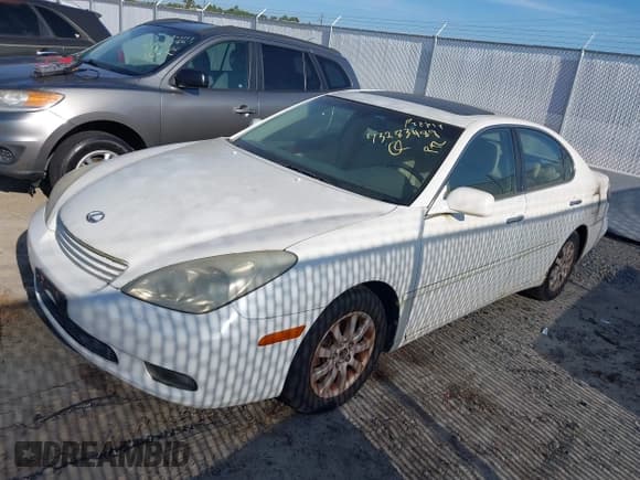 ✅ 2004 Lexus ES 350 • VIN: JTHBA30G540011794 • Lot: 43283489. Listed on IAAI with 134,027 mi. Free auction sales archive from the USA and detailed vehicle history report at DreamBid. Image 2.