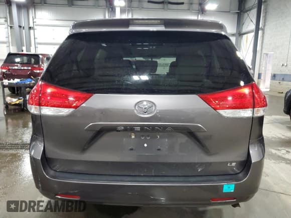 ✅ 2014 Toyota Sienna LE AAS • VIN: 5TDKK3DC7ES479983 • Lot: 63210225. Listed on Copart with 141,499 mi. Free auction sales archive from the USA and detailed vehicle history report at DreamBid. Image 6.