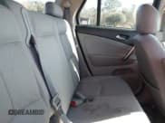 ✅ 2006 Saturn VUE • VIN: 5GZCZ33D76S885098 • Lot: 41356926. Wystawiony na IAAI z przebiegiem 183 460 mil. Bezpłatny archiwum sprzedaży aukcyjnych z USA i szczegółowy raport historii pojazdu na DreamBid. Zdjęcie 8.