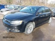 ✅ 2013 Volkswagen Jetta SEL • VIN: 3VWLX7AJ0DM369112 • Lot: 43689452. Wystawiony na IAAI z przebiegiem 206 668 mil. Bezpłatny archiwum sprzedaży aukcyjnych z USA i szczegółowy raport historii pojazdu na DreamBid. Zdjęcie 18.