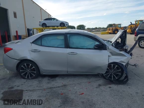 ✅ 2017 Toyota Corolla LE • VIN: 2T1BURHE6HC783795 • Lot: 25934544. Wystawiony na IAAI z przebiegiem Nie podano. Bezpłatny archiwum sprzedaży aukcyjnych z USA i szczegółowy raport historii pojazdu na DreamBid. Zdjęcie 12.