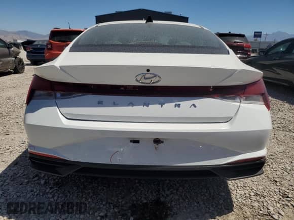 2022 Hyundai Elantra SE with VIN 5NPLL4AGXNH061678, listed as a Copart auction lot 69314095 with 28,436 mi miles and Salvage title. Bid and sale history available at DreamBid. Image 6.