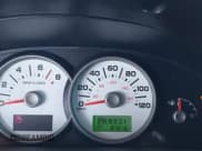 ✅ 2005 Ford Escape XLT • VIN: 1FMCU93145KB07103 • Lot: 42571848. Wystawiony na IAAI z przebiegiem 87 616 mil. Bezpłatny archiwum sprzedaży aukcyjnych z USA i szczegółowy raport historii pojazdu na DreamBid. Zdjęcie 7.