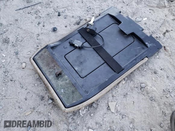 ✅ 2001 Chevrolet Silverado 1500 LT • VIN: 1GCEC19T41Z109784 • Лот: 82248344. Опубликован ранее на Copart с пробегом 366 701 миль. Бесплатный доступ к архиву аукционных продаж из США и подробный отчёт об истории автомобиля на DreamBid. Изображение 12.