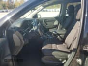 ✅ 2016 Chevrolet Traverse LT • VIN: 1GNKVGKD3GJ264151 • Lot: 84630135. Wystawiony na Copart z przebiegiem 114 529 mil. Bezpłatny archiwum sprzedaży aukcyjnych z USA i szczegółowy raport historii pojazdu na DreamBid. Zdjęcie 7.