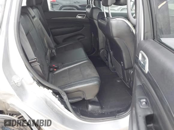 ✅ 2019 Jeep Grand Cherokee Upland • VIN: 1C4RJEAG3KC672617 • Lot: 42169843. Listed on IAAI with 88,740 mi. Free auction sales archive from the USA and detailed vehicle history report at DreamBid. Image 8.