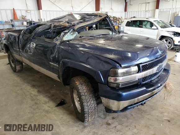 ✅ 2002 Chevrolet Silverado 2500HD LS • VIN: 1GCHK29182E159083 • Lot: 45950205. Wystawiony na Copart z przebiegiem Nie podano. Bezpłatny archiwum sprzedaży aukcyjnych z USA i szczegółowy raport historii pojazdu na DreamBid. Zdjęcie 4.