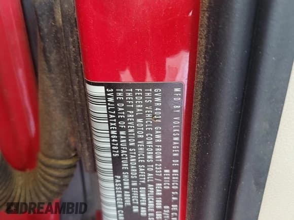 ✅ 2014 Volkswagen Beetle 2.0L TDI w/Sun/Sound/Nav • VIN: 3VWJL7ATXEM647875 • Лот: 56830035. Опубликован ранее на Copart с пробегом 111 469 миль. Бесплатный доступ к архиву аукционных продаж из США и подробный отчёт об истории автомобиля на DreamBid. Изображение 12.