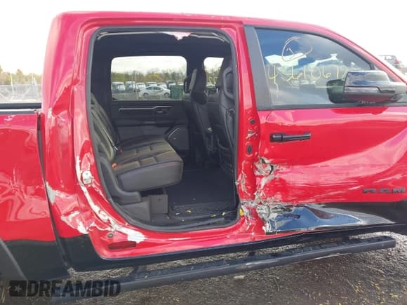 ✅ 2025 Ram 1500 Rebel • VIN: 1C6SRFLP1SN723752 • Лот: 43610672. Опубликован ранее на IAAI с пробегом 5 934 миль. Бесплатный доступ к архиву аукционных продаж из США и подробный отчёт об истории автомобиля на DreamBid. Изображение 6.