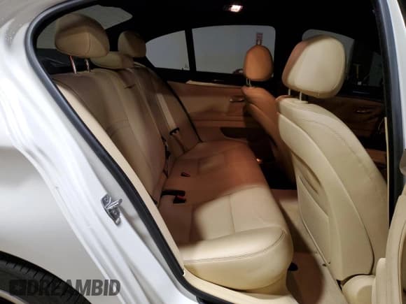 ✅ 2014 BMW 5 Series 535i xDrive • VIN: WBA5B3C50ED292786 • Lot: 89696785. Listed on Copart with 129,020 mi. Free auction sales archive from the USA and detailed vehicle history report at DreamBid. Image 10.