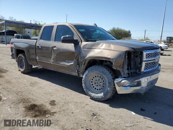 ✅ 2015 Chevrolet Silverado 1500 LT • VIN: 1GCRCREC2FZ388049 • Лот: 76098054. Опубликован ранее на Copart с пробегом 131 051 миль. Бесплатный доступ к архиву аукционных продаж из США и подробный отчёт об истории автомобиля на DreamBid. Изображение 4.