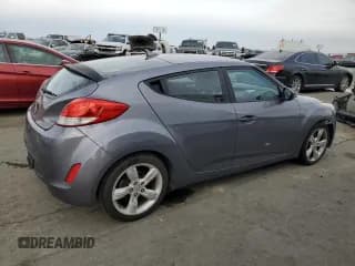 ✅ 2015 Hyundai Veloster • VIN: KMHTC6AD7FU245237 • Lot: 81167464. Wystawiony na Copart z przebiegiem 206 237 mil. Bezpłatny archiwum sprzedaży aukcyjnych z USA i szczegółowy raport historii pojazdu na DreamBid. Zdjęcie 3.