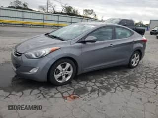 2013 Hyundai Elantra GLS с VIN 5NPDH4AE9DH348853, выставлен на аукционе Copart как лот 87435375 с пробегом 198 316 миль миль и Списание • Salvage title. История ставок и продаж доступна на DreamBid. Изображение 1.