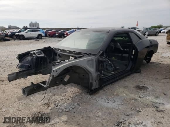 2021 Dodge Challenger SRT Hellcat с VIN 2C3CDZC96MH614587, выставлен на аукционе Copart как лот 50749915 с пробегом Не указан миль и На запчасти • Non repairable. История ставок и продаж доступна на DreamBid. Изображение 1.