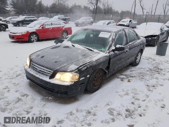 ✅ 2001 Kia Optima LX • VIN: KNAGD126515030011 • Lot: 41256362. Wystawiony na IAAI z przebiegiem 94 677 mil. Bezpłatny archiwum sprzedaży aukcyjnych z USA i szczegółowy raport historii pojazdu na DreamBid. Zdjęcie 17.