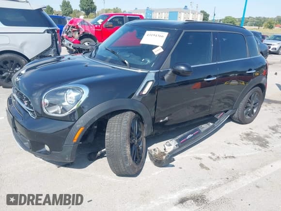 ✅ 2016 MINI Countryman S • VIN: WMWZC5C52GWU19958 • Lot: 43194366. Wystawiony na IAAI z przebiegiem 90 454 mil. Bezpłatny archiwum sprzedaży aukcyjnych z USA i szczegółowy raport historii pojazdu na DreamBid. Zdjęcie 2.