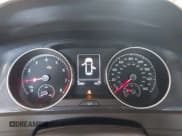 ✅ 2019 Volkswagen Golf S • VIN: 3VWH17AU6KM515754 • Lot: 42774524. Wystawiony na IAAI z przebiegiem 23 981 mil. Bezpłatny archiwum sprzedaży aukcyjnych z USA i szczegółowy raport historii pojazdu na DreamBid. Zdjęcie 7.