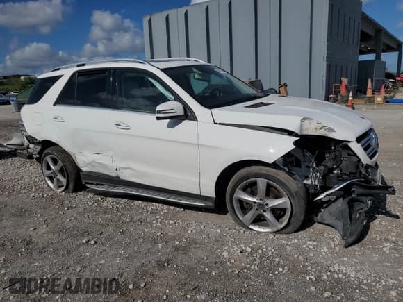 ✅ 2018 Mercedes-Benz GLE 350 • VIN: 4JGDA5JB7JB129012 • Lot: 69051055. Listed on Copart with 99,606 mi. Free auction sales archive from the USA and detailed vehicle history report at DreamBid. Image 4.