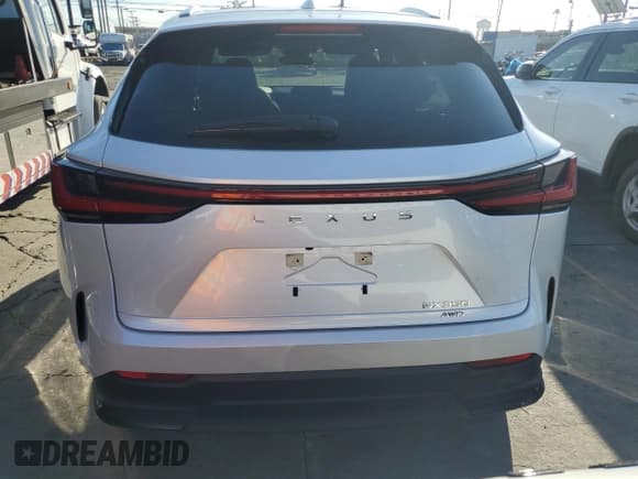 ✅ 2024 Lexus NX 350 • VIN: JTJAGCEZ8R5006568 • Lot: 86187325. Wystawiony na Copart z przebiegiem 11 959 mil. Bezpłatny archiwum sprzedaży aukcyjnych z USA i szczegółowy raport historii pojazdu na DreamBid. Zdjęcie 6.