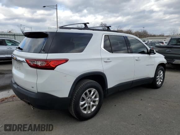 ✅ 2021 Chevrolet Traverse LT Cloth • VIN: 1GNERGKW5MJ236401 • Lot: 92154975. Listed on Copart with 58,164 mi. Free auction sales archive from the USA and detailed vehicle history report at DreamBid. Image 3.