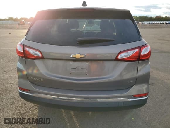 ✅ 2018 Chevrolet Equinox LT • VIN: 3GNAXJEV1JL116054 • Лот: 92589015. Опубликован ранее на Copart с пробегом 86 500 миль. Бесплатный доступ к архиву аукционных продаж из США и подробный отчёт об истории автомобиля на DreamBid. Изображение 6.