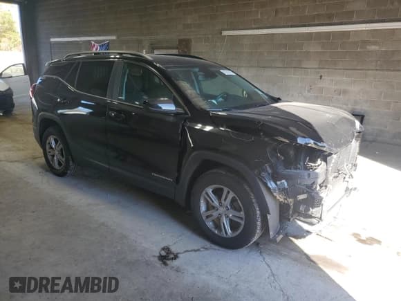 ✅ 2022 GMC Terrain SLE • VIN: 3GKALTEV7NL283125 • Lot: 82043015. Wystawiony na Copart z przebiegiem 17 907 mil. Bezpłatny archiwum sprzedaży aukcyjnych z USA i szczegółowy raport historii pojazdu na DreamBid. Zdjęcie 4.