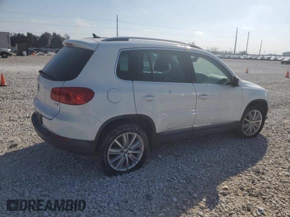 ✅ 2016 Volkswagen Tiguan SEL • VIN: WVGAV7AX5GW527948 • Лот: 44321185. Опубликован ранее на Copart с пробегом 58 972 миль. Бесплатный доступ к архиву аукционных продаж из США и подробный отчёт об истории автомобиля на DreamBid. Изображение 3.