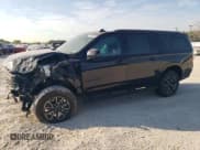 ✅ 2022 Chevrolet Suburban Z71 • VIN: 1GNSKDKD3NR216414 • Lot: 74988494. Wystawiony na Copart z przebiegiem 38 223 mil. Bezpłatny archiwum sprzedaży aukcyjnych z USA i szczegółowy raport historii pojazdu na DreamBid. Zdjęcie 1.