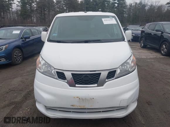 ✅ 2018 Nissan NV200 S • VIN: 3N6CM0KN9JK698433 • Лот: 42028281. Опубликован ранее на IAAI с пробегом 309 905 миль. Бесплатный доступ к архиву аукционных продаж из США и подробный отчёт об истории автомобиля на DreamBid. Изображение 17.