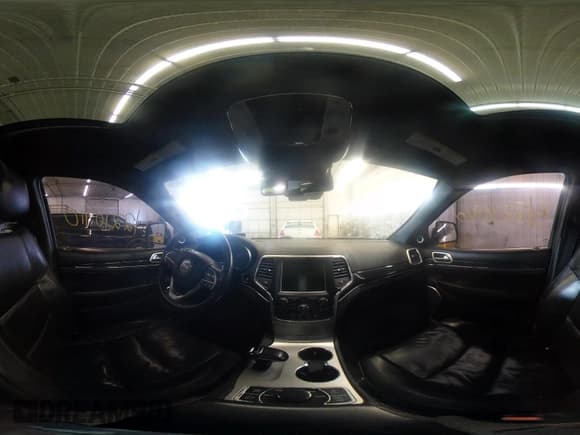 ✅ 2015 Jeep Grand Cherokee Overland • VIN: 1C4RJFCG7FC110924 • Лот: 42210910. Опубликован ранее на IAAI с пробегом 113 279 миль. Бесплатный доступ к архиву аукционных продаж из США и подробный отчёт об истории автомобиля на DreamBid. Изображение 18.