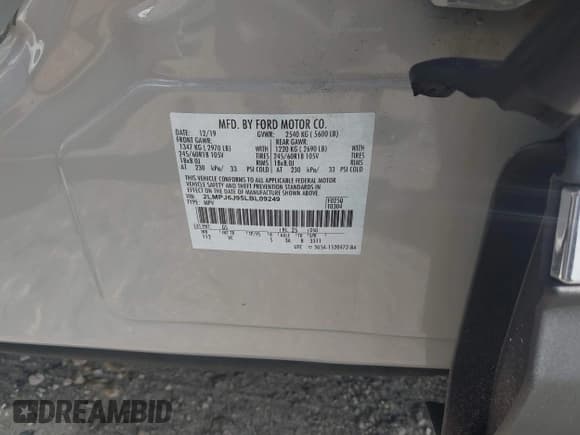 ✅ 2020 Lincoln Nautilus Standard • VIN: 2LMPJ6J95LBL09249 • Lot: 42106717. Wystawiony na IAAI z przebiegiem 33 243 mil. Bezpłatny archiwum sprzedaży aukcyjnych z USA i szczegółowy raport historii pojazdu na DreamBid. Zdjęcie 9.