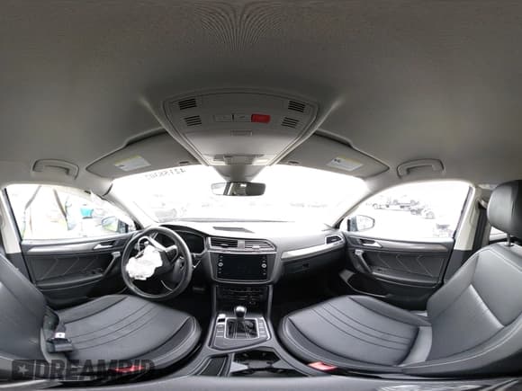 ✅ 2023 Volkswagen Tiguan SE • VIN: 3VV3B7AX0PM130980 • Lot: 42158302. Wystawiony na IAAI z przebiegiem 30 653 mil. Bezpłatny archiwum sprzedaży aukcyjnych z USA i szczegółowy raport historii pojazdu na DreamBid. Zdjęcie 19.