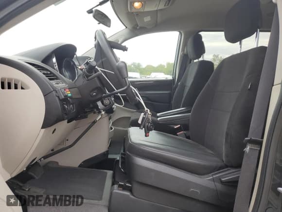 ✅ 2011 Dodge Grand Caravan Mainstreet • VIN: 2D4RN3DG1BR728620 • Лот: 85543755. Опубликован ранее на Copart с пробегом 75 766 миль. Бесплатный доступ к архиву аукционных продаж из США и подробный отчёт об истории автомобиля на DreamBid. Изображение 7.