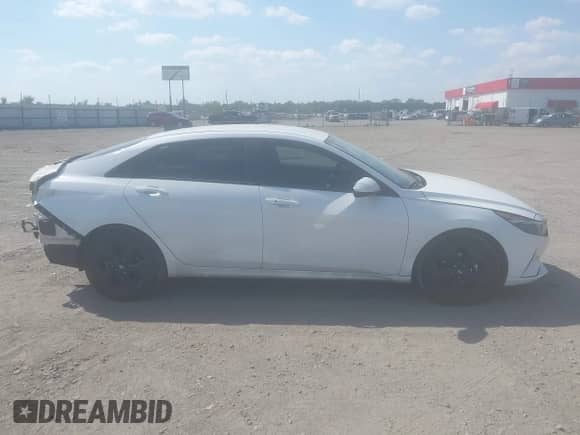 ✅ 2023 Hyundai Elantra SEL • VIN: 5NPLM4AG8PH112935 • Lot: 43342599. Listed on IAAI with 66,426 mi miles. Access the free auction sales archive from the USA and view a detailed vehicle history report at DreamBid. Image 14.