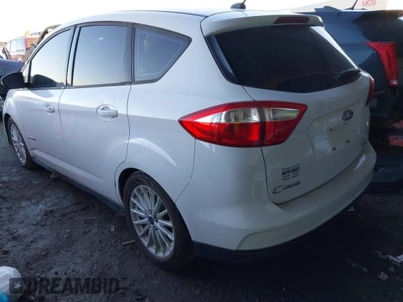 ✅ 2016 Ford C-Max SE • VIN: 1FADP5AU5GL109919 • Lot: 41602524. Wystawiony na IAAI z przebiegiem 206 198 mil. Bezpłatny archiwum sprzedaży aukcyjnych z USA i szczegółowy raport historii pojazdu na DreamBid. Zdjęcie 3.