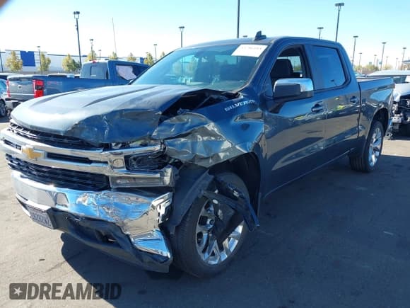 ✅ 2019 Chevrolet Silverado 1500 LT • VIN: 3GCPWCED3KG246503 • Лот: 43786103. Опубликован ранее на IAAI с пробегом 34 040 миль. Бесплатный доступ к архиву аукционных продаж из США и подробный отчёт об истории автомобиля на DreamBid. Изображение 2.