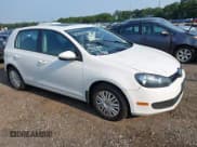 ✅ 2014 Volkswagen Golf • VIN: WVWDB7AJ3EW004818 • Lot: 42817390. Wystawiony na IAAI z przebiegiem 93 929 mil. Bezpłatny archiwum sprzedaży aukcyjnych z USA i szczegółowy raport historii pojazdu na DreamBid. Zdjęcie 1.