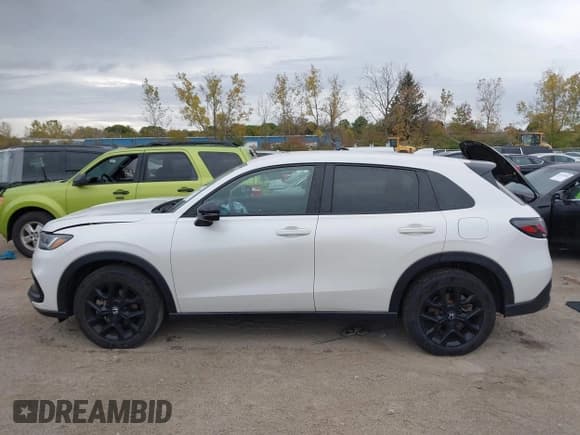 ✅ 2024 Honda HR-V Sport • VIN: 3CZRZ2H50RM770289 • Lot: 43457780. Listed on IAAI with 34,572 mi. Free auction sales archive from the USA and detailed vehicle history report at DreamBid. Image 14.