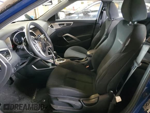 ✅ 2015 Hyundai Veloster RE:FLEX • VIN: KMHTC6AD7FU243570 • Lot: 48153975. Wystawiony na Copart z przebiegiem 80 246 mil. Bezpłatny archiwum sprzedaży aukcyjnych z USA i szczegółowy raport historii pojazdu na DreamBid. Zdjęcie 7.