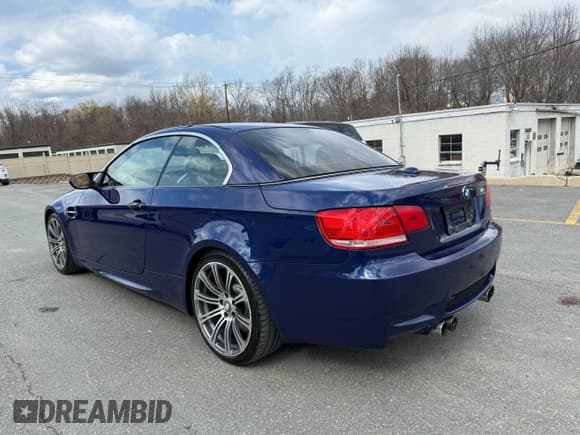 ✅ 2008 BMW 3 Series M3 • VIN: WBSWL93568PL89848 • Lot: 55450475. Wystawiony na Copart z przebiegiem 107 909 mil. Bezpłatny archiwum sprzedaży aukcyjnych z USA i szczegółowy raport historii pojazdu na DreamBid. Zdjęcie 3.