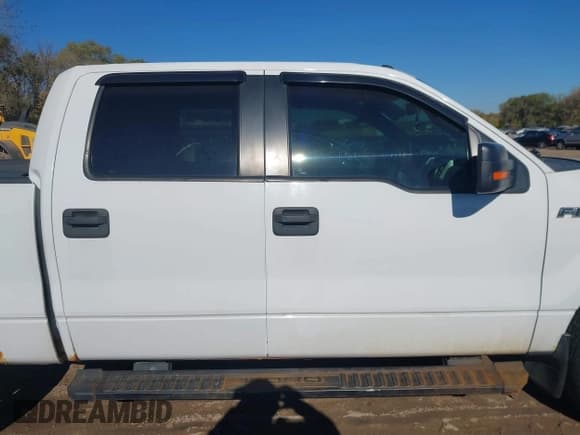 ✅ 2011 Ford F-150 XL • VIN: 1FTFW1EF3BFB48784 • Lot: 43536258. Listed on IAAI with 340,026 mi. Free auction sales archive from the USA and detailed vehicle history report at DreamBid. Image 13.