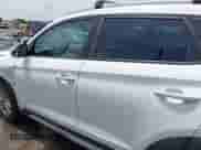 2018 Hyundai Tucson SEL z VIN KM8J33A41JU636835, wystawiony jako IAAI lot #42312648 z przebiegiem 87 647 mil mil oraz . Historia ofert i sprzedaży dostępna na DreamBid. Obrazek 14.